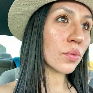 Meet your Posher, Raquel